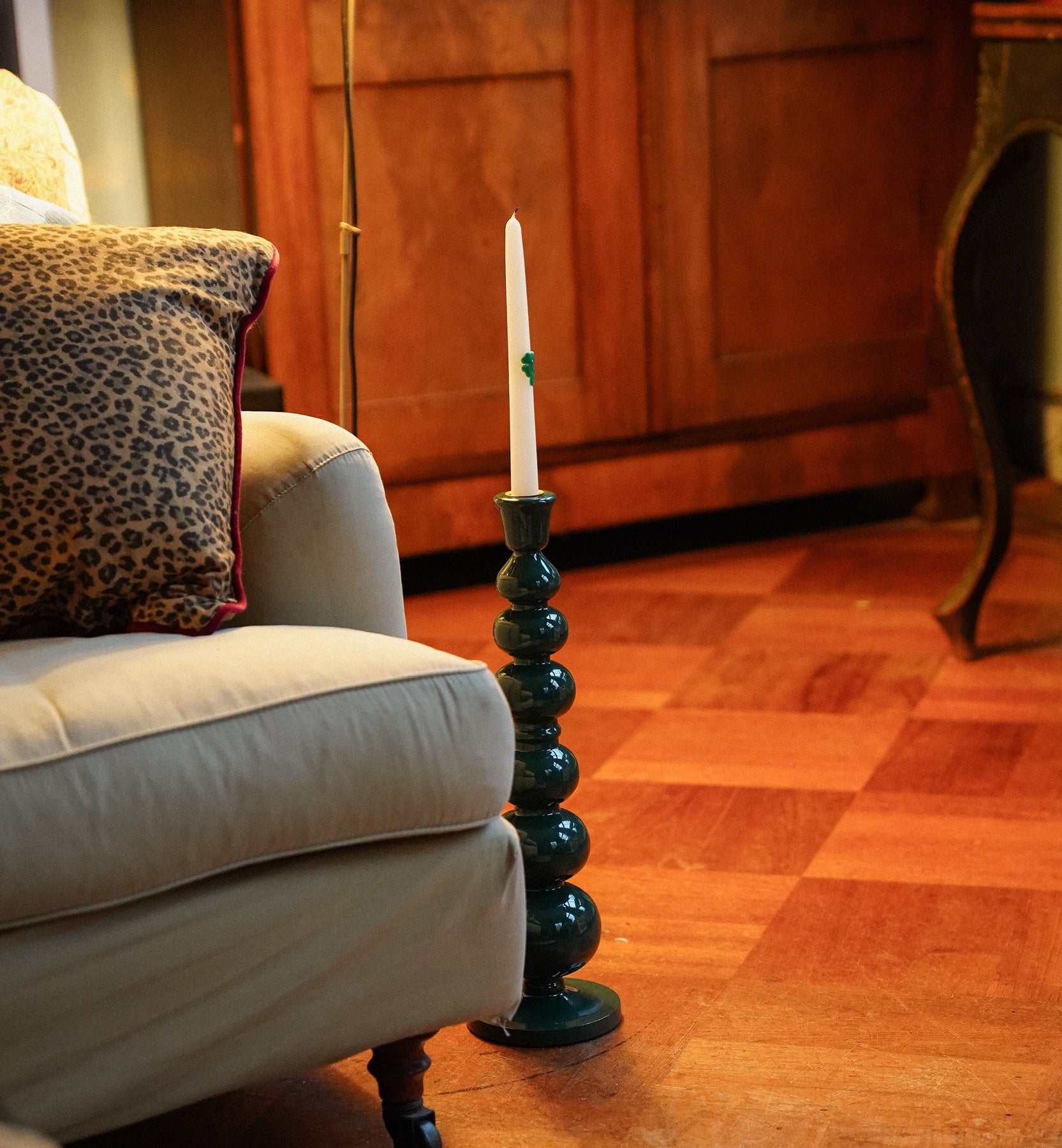 Pine Balloon Candle Holder