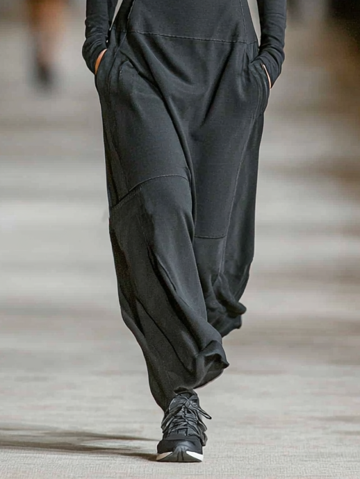 Elise™ | Maxi sukienka z wysokim dekoltem i miękkim wykończeniem