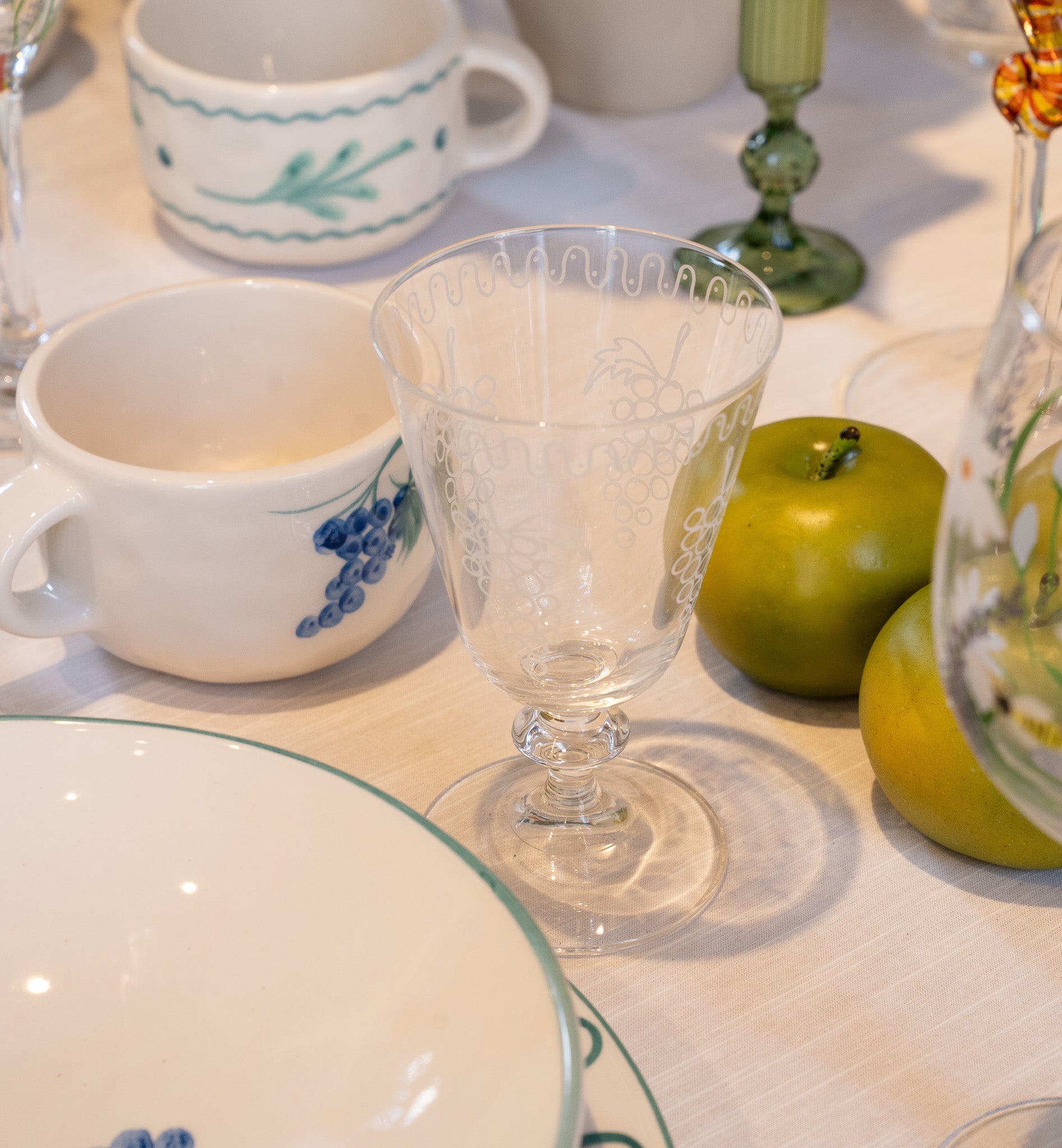 Grapevine Short Wine Glass Set of 2