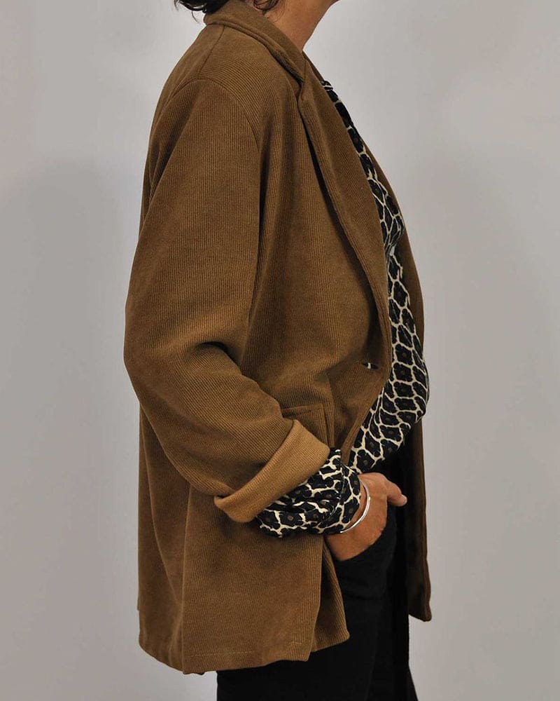 EDWINA I GEOMETRYCZNA BLUZKA